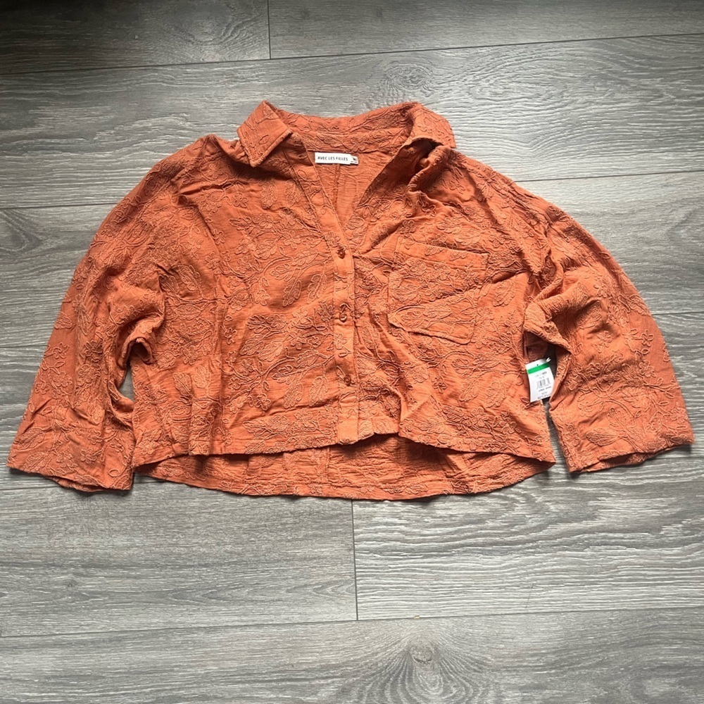 NEW Avec Les Filles Orange Floral Embroidered Boxy Cropped Long Sleeve Size M